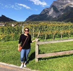 Meet your Posher, Debra